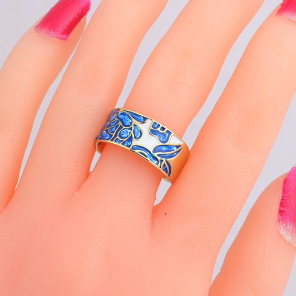 Wide Blue Leaf Slate Pattern Ring - Image 3