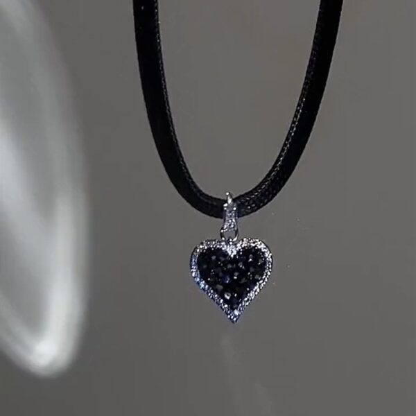 Micro Inlaid Zircon Rhinestone Love Heart Earrings - Image 5