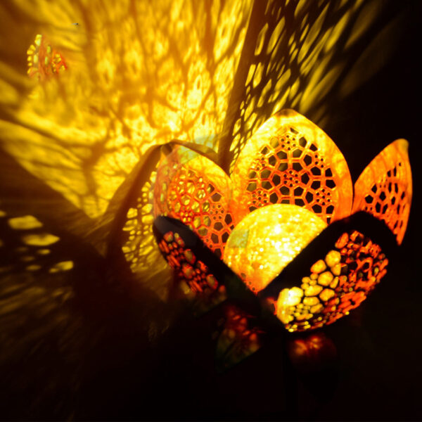 Solar lawn light - Image 4