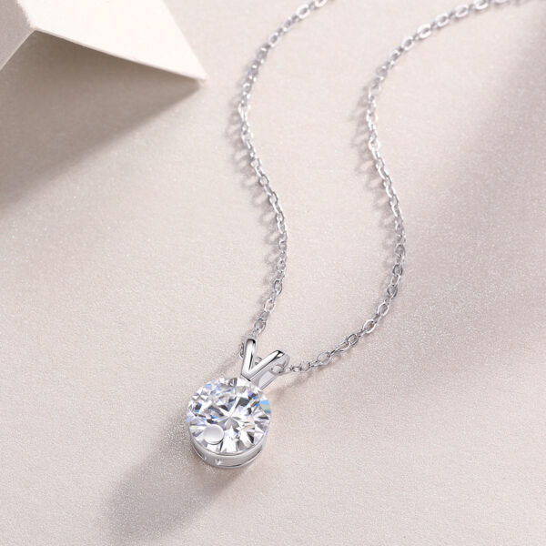Diamond Sparkle V-chain Luxury Fashion Diamond Pendant Necklace Set With Mosan Diamond Silver Ornaments - Image 3