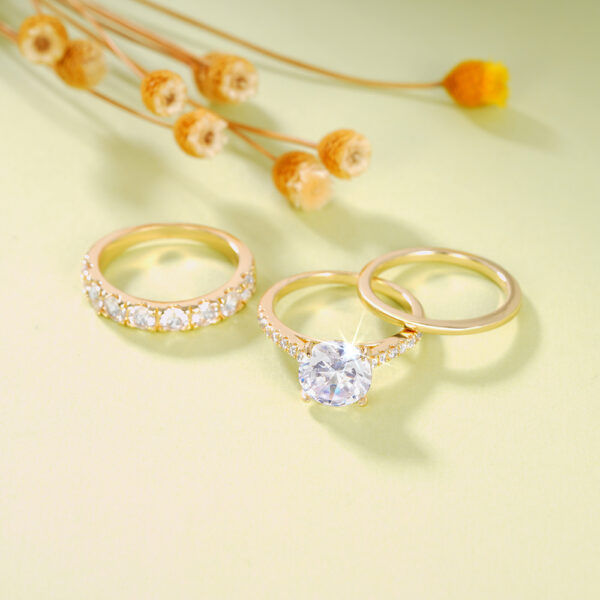 Elegant Three-piece Set Inlaid Zircon Elegant Diamond Ring - Image 4