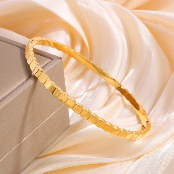 Irregular Honeycomb Fashion Minimalist Titanium Steel Bracelet - Image 7