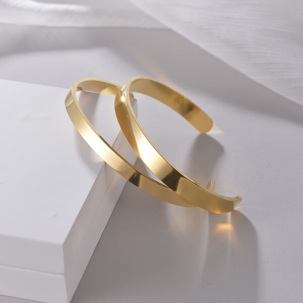 C- Shaped Bracelet Vacuum Plating Does Not Fade - Image 4